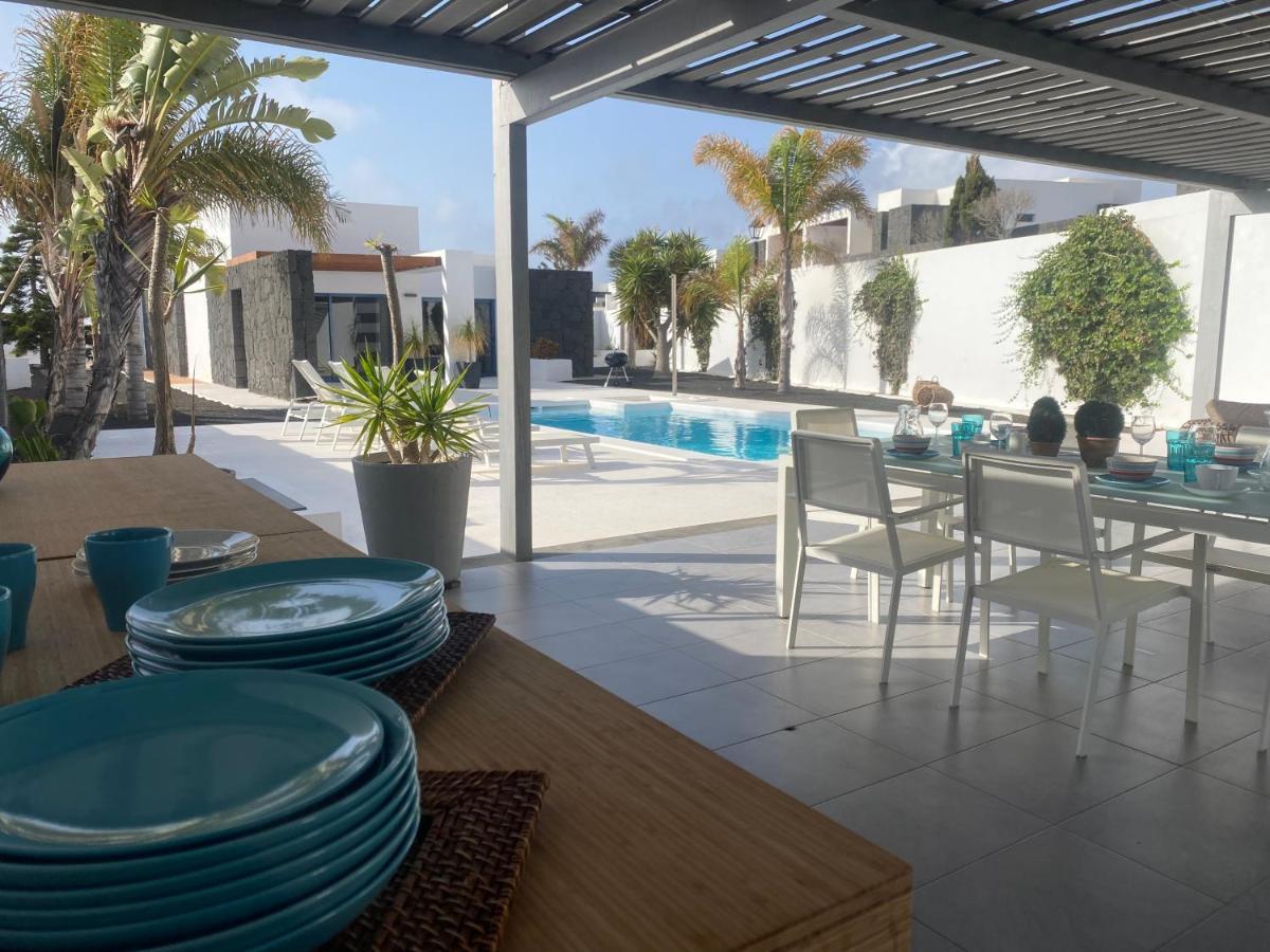 Villa Julia By Villalia Playa Blanca  Exterior photo