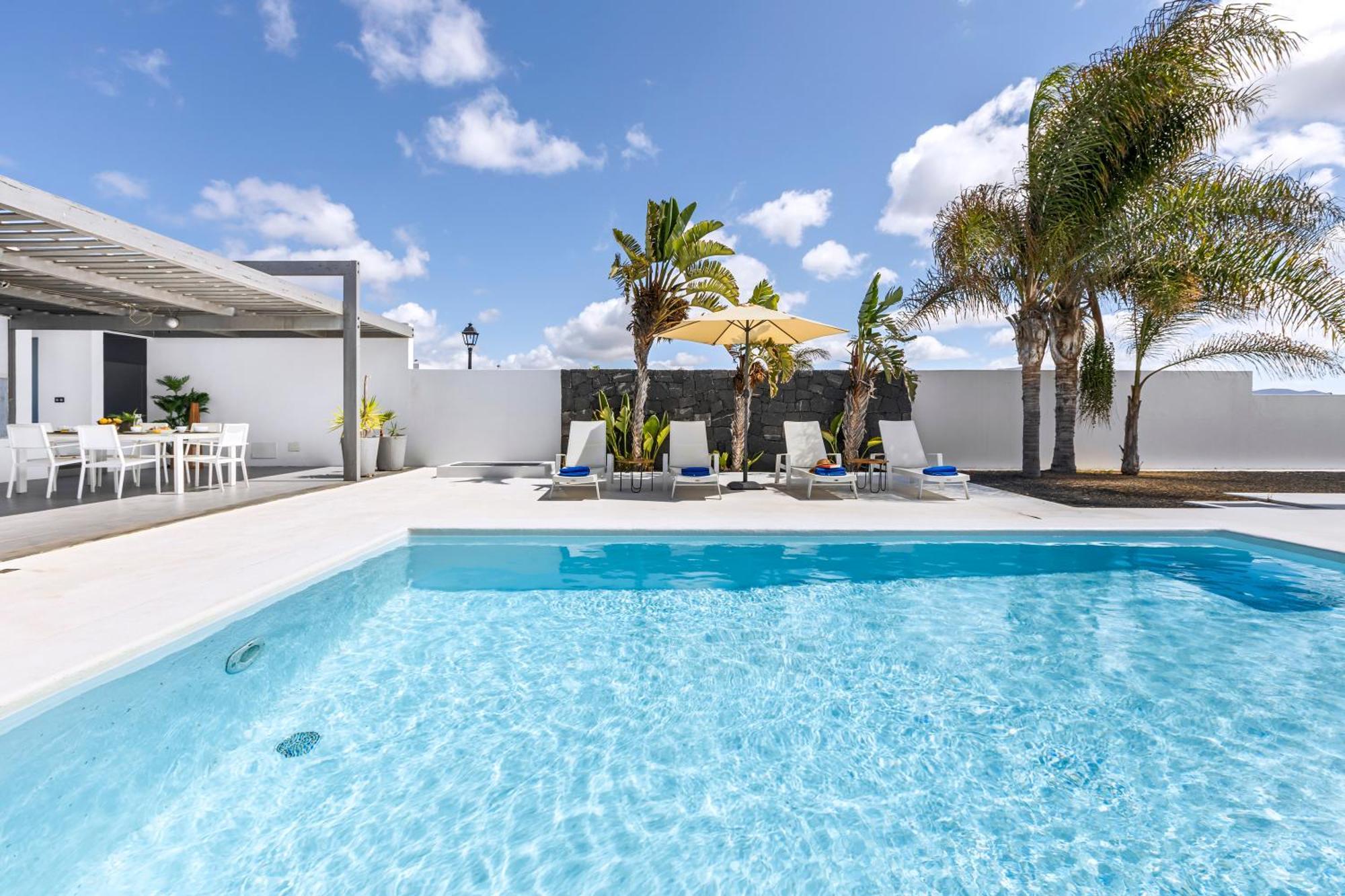 Villa Julia By Villalia Playa Blanca  Exterior photo