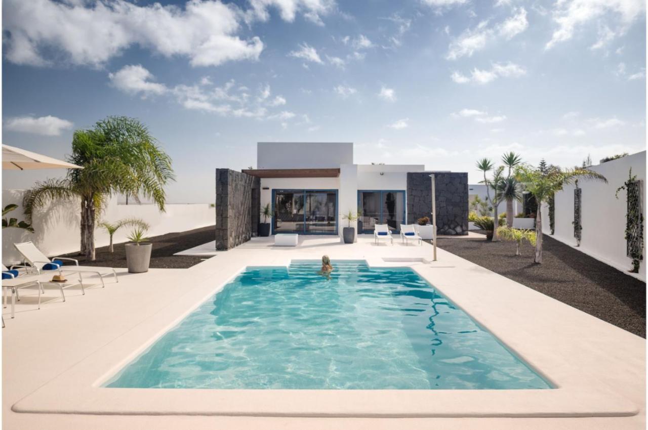Villa Julia By Villalia Playa Blanca  Exterior photo